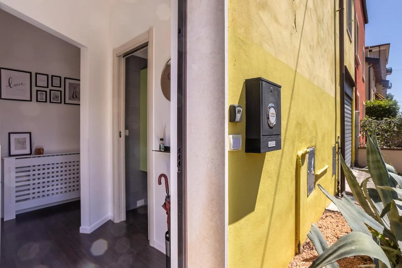 Ambra City House - Ingresso Diretto, Parcheggio Libero E Wi-Fi Verona Italien