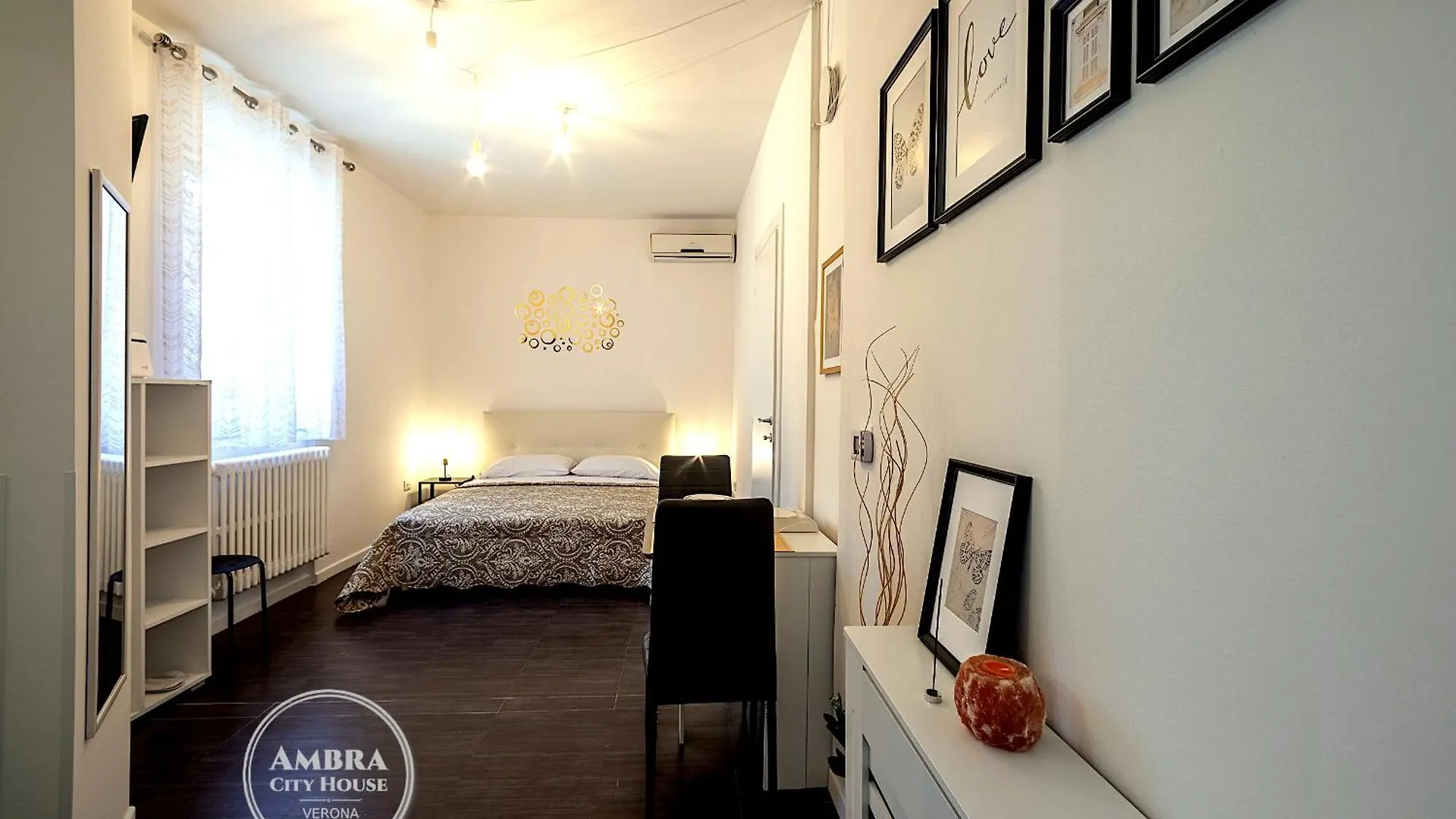 Ambra City House - Ingresso Diretto, Parcheggio Libero E Wi-Fi Verona